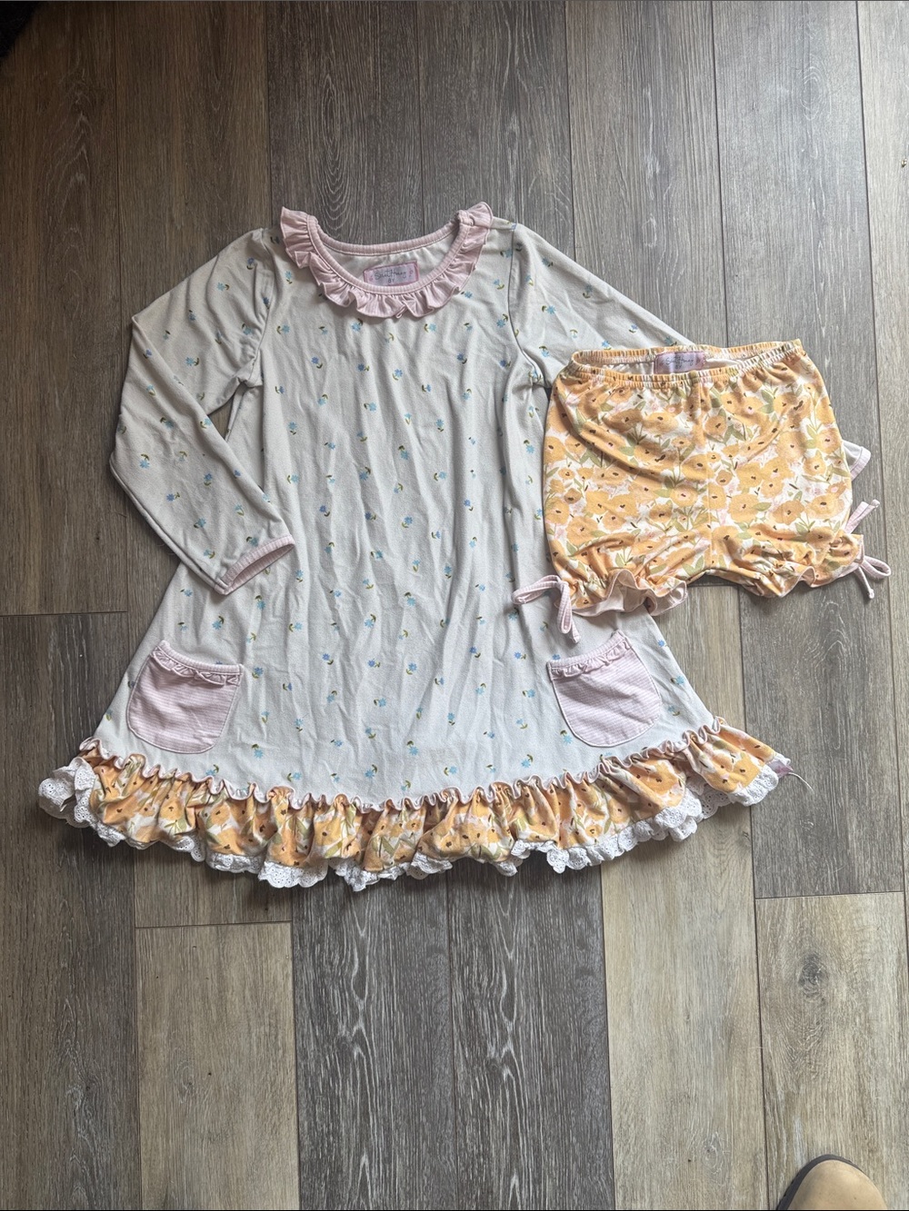 SweetHoney Cream and Yellow Ruffle Hem Nightgown Set